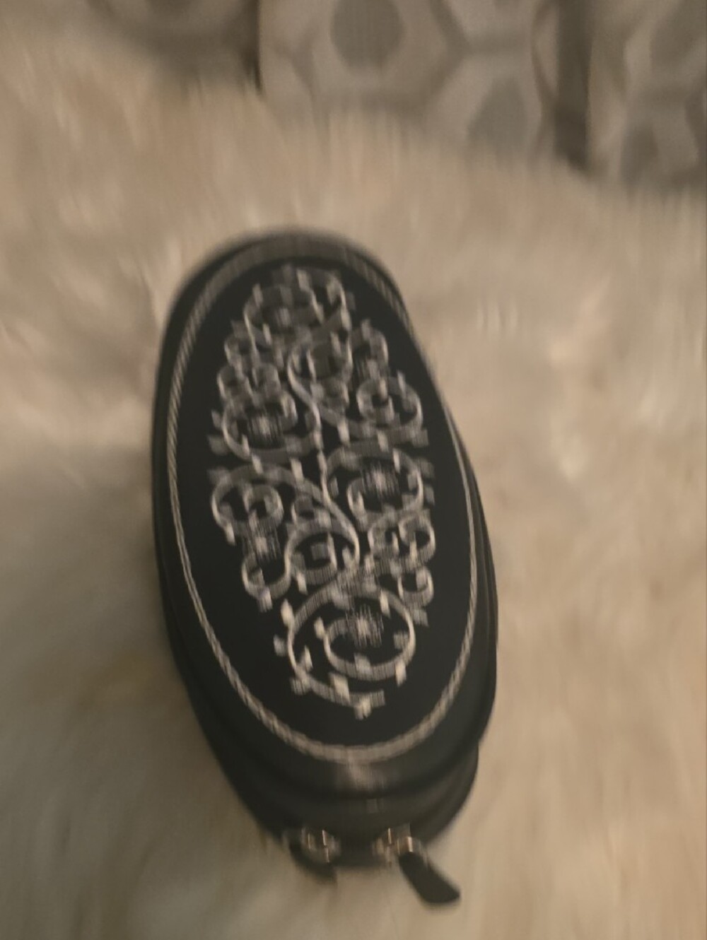 Super Soft! Embroidered Cole Haan Black House Slippers W. Matching Case - Picture 9 of 10